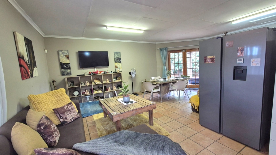 3 Bedroom Property for Sale in Roodia Free State